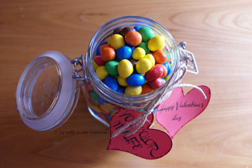 Barattolo con confetti di cioccolato per San Valentino e Stampabili gratis